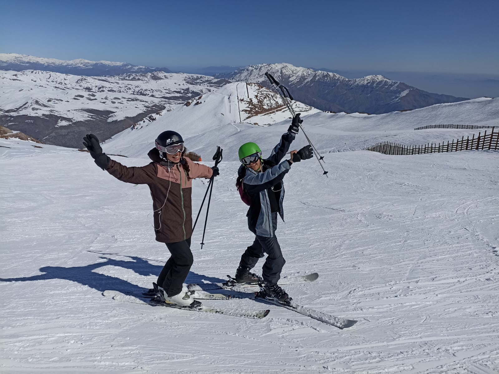 O que levar para esquiar por um dia no Chile: Guia completo para sua aventura na neve