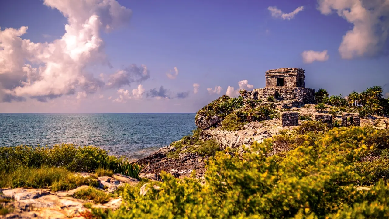 Ruinas de Tulum: donde la astronomía maya se encuentra con el mar