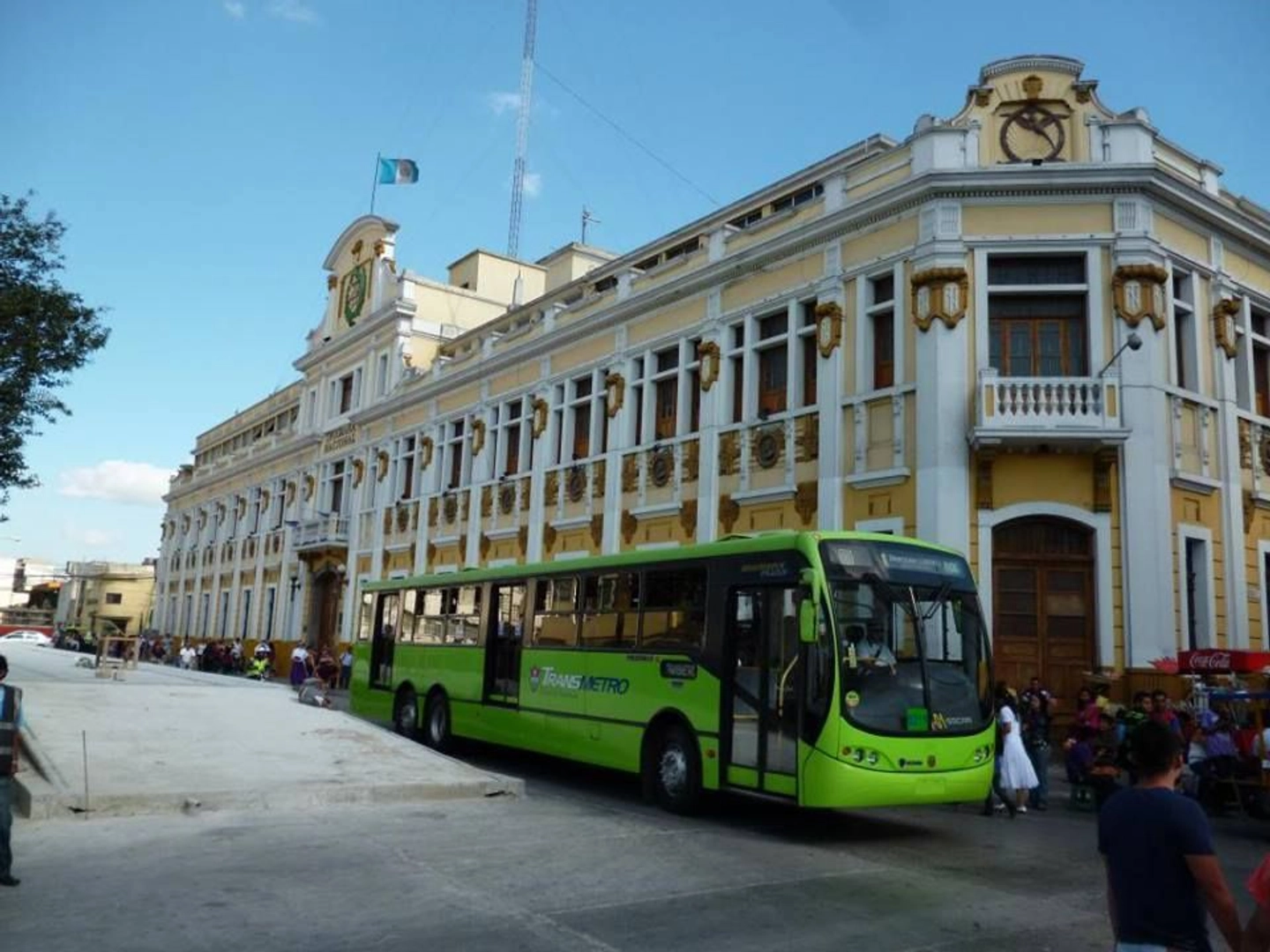 Recorrido a pie por cuidad de Guatemala y autobús público