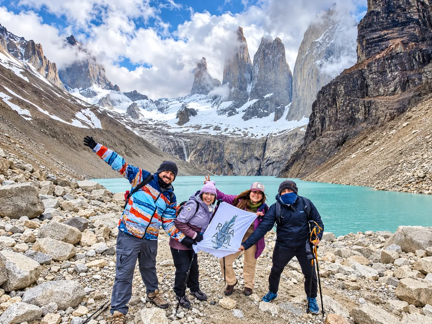 Trekking Base Torres desde Punta Arenas