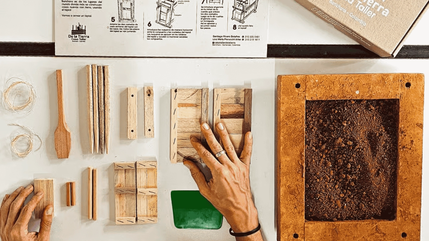 Taller de construcción en tierra (tapia pisada) en Barichara