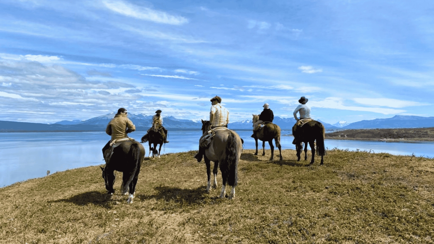 Cabalgata Aperos y Calafates