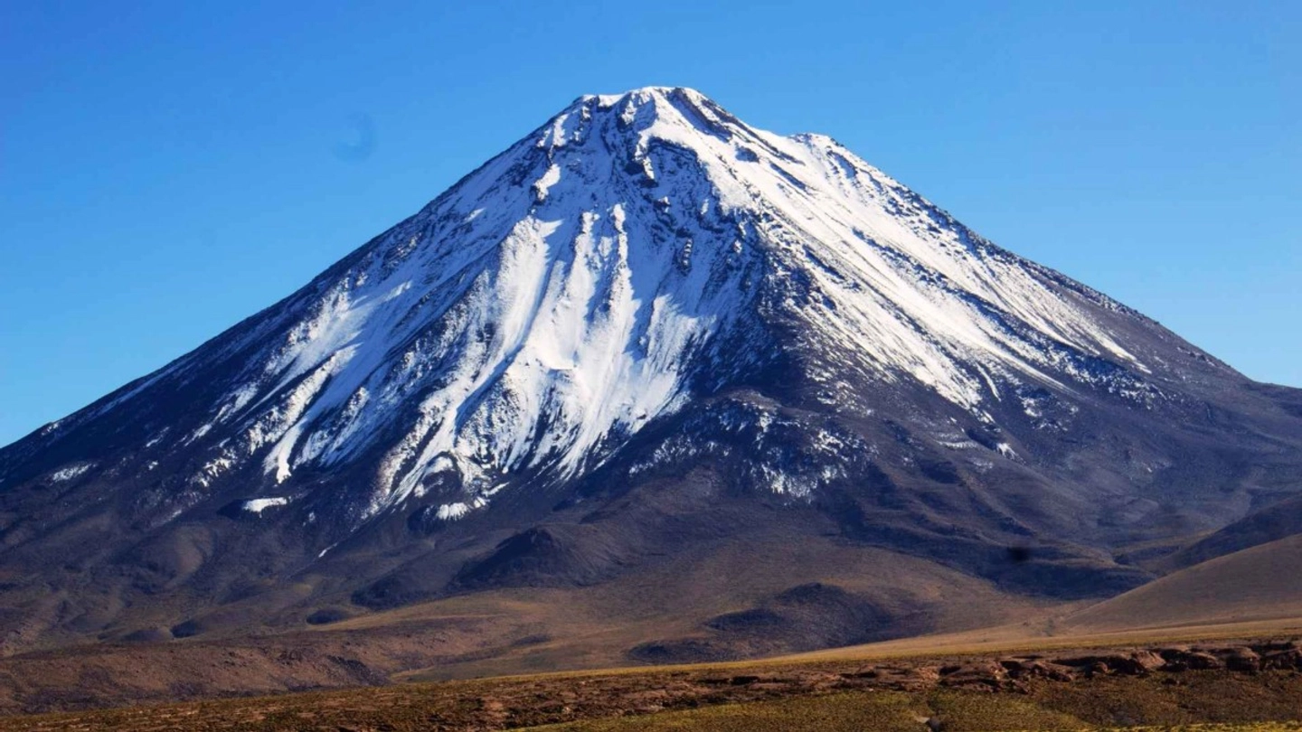 Ruta de los Salares: Maravillas del Desierto y Altiplano Chileno