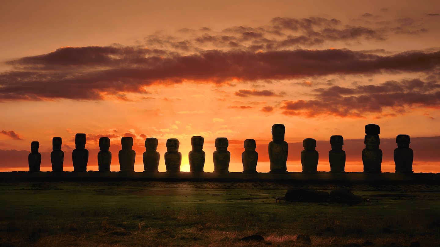 Rapa Nui en 2 días: Tour Tangata Manu + Tour Hotu Matua + Amanecer en Tongariki
