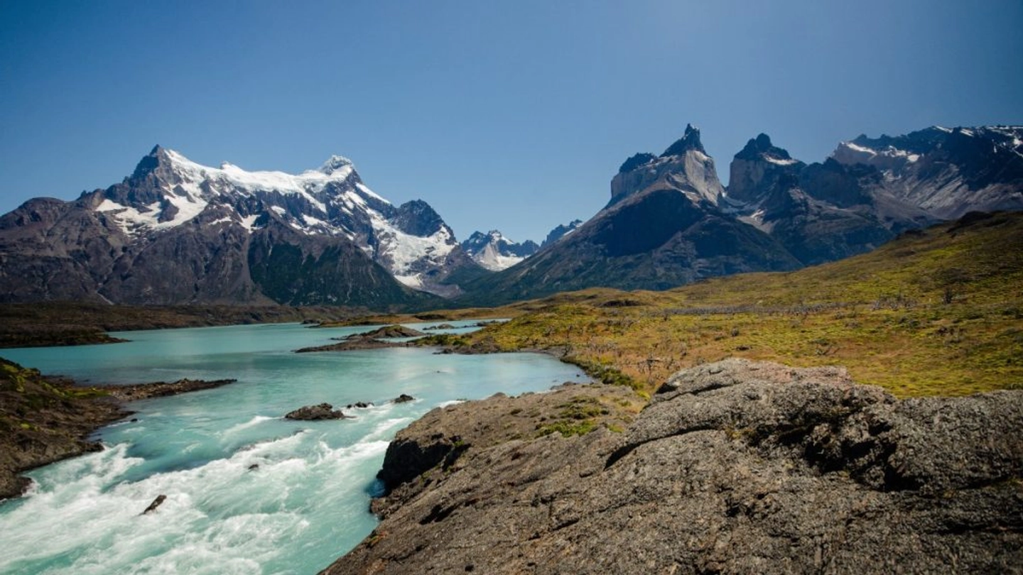 Tour Full Day Panorámico hacia Torres del Paine