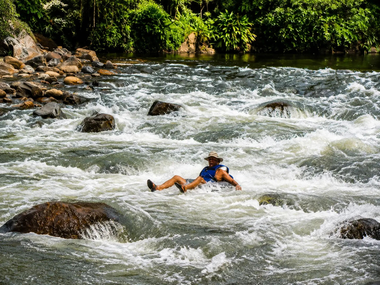 Santa Marta - Tubing Seiviaka: Aventura ancestral por el río Palomino