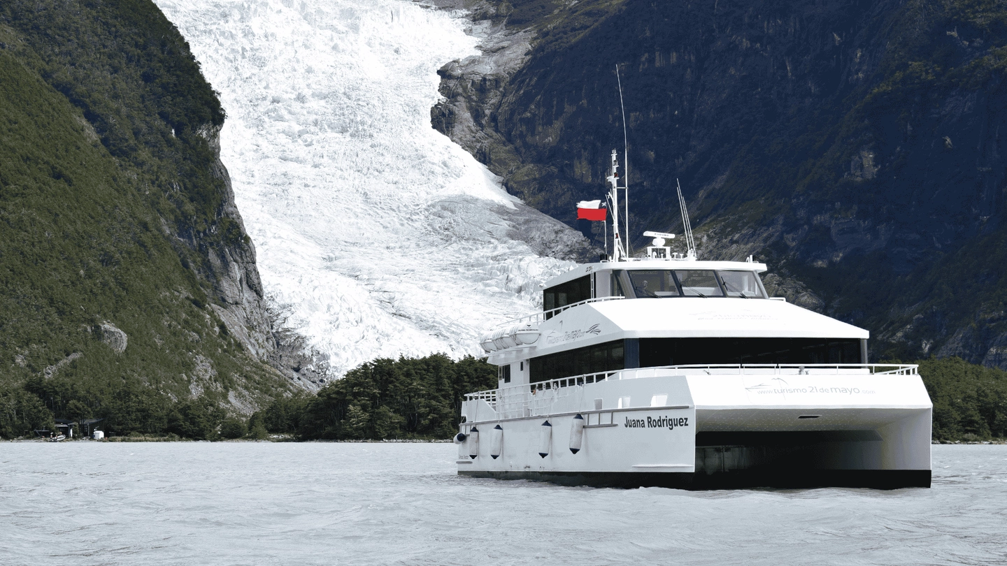 Full Day Navegación Glaciares Balmaceda & Serrano desde Puerto Natales