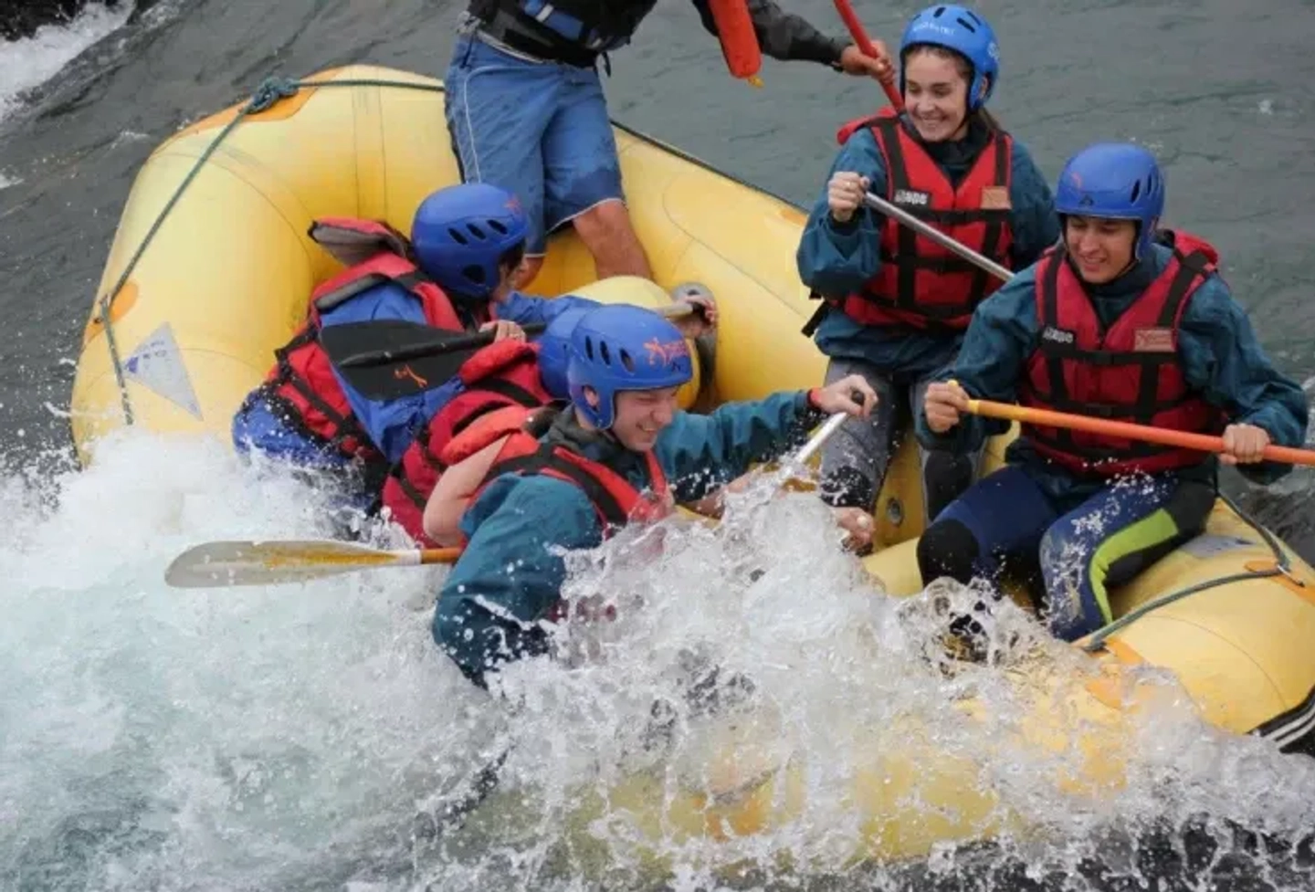 Rafting Potrerillos + Terma y Tirolesa en Cacheuta