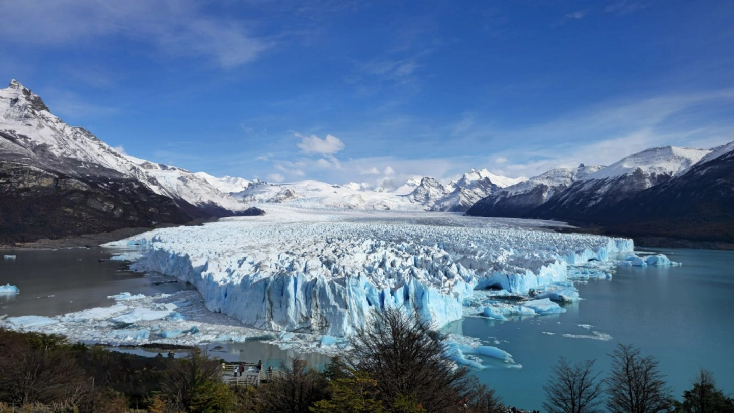 Excursión al Perito Moreno: Naturaleza y Aventura desde Puerto Natales