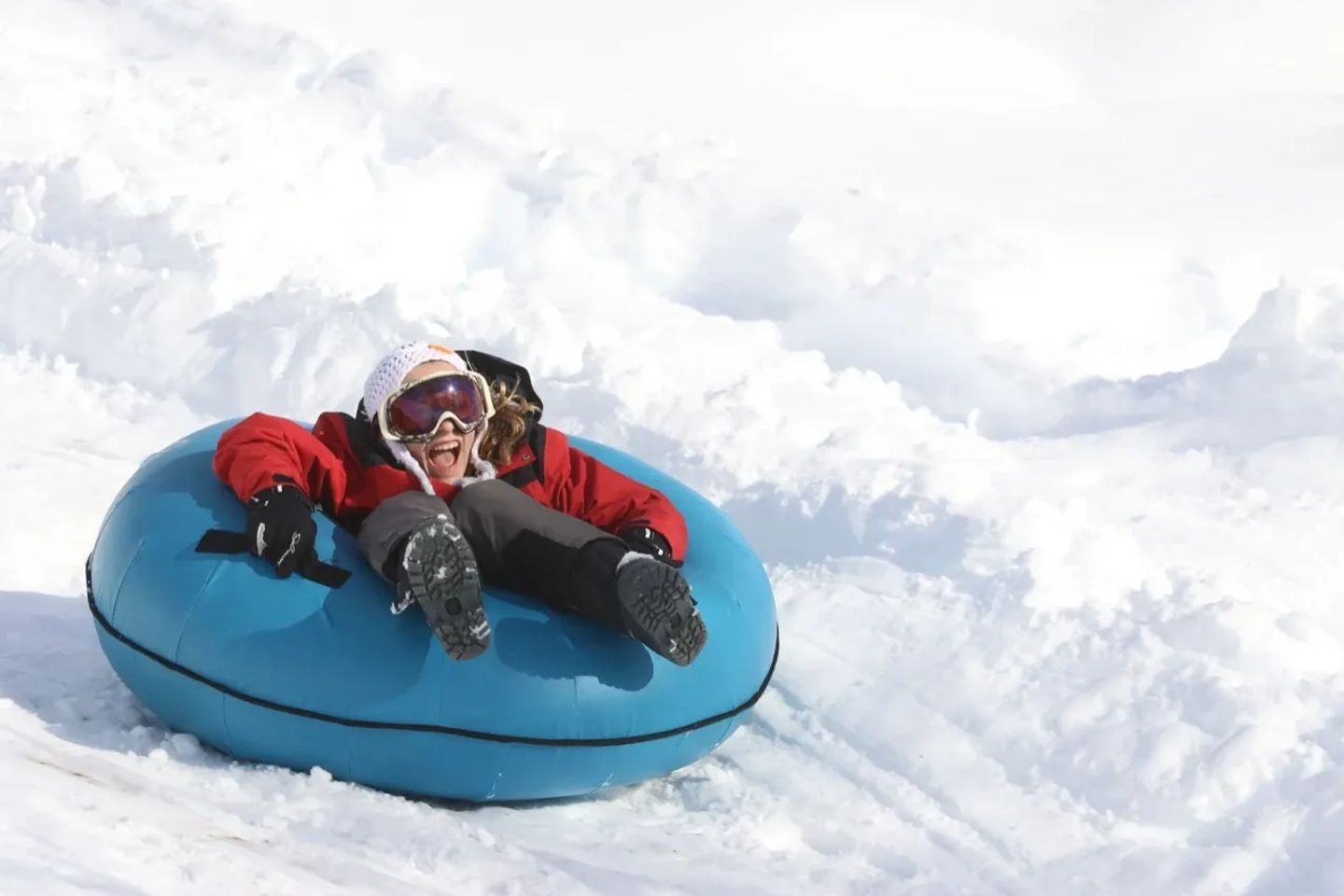C4 Parque de Nieve: Raquetas de Nieve + SnowTubing