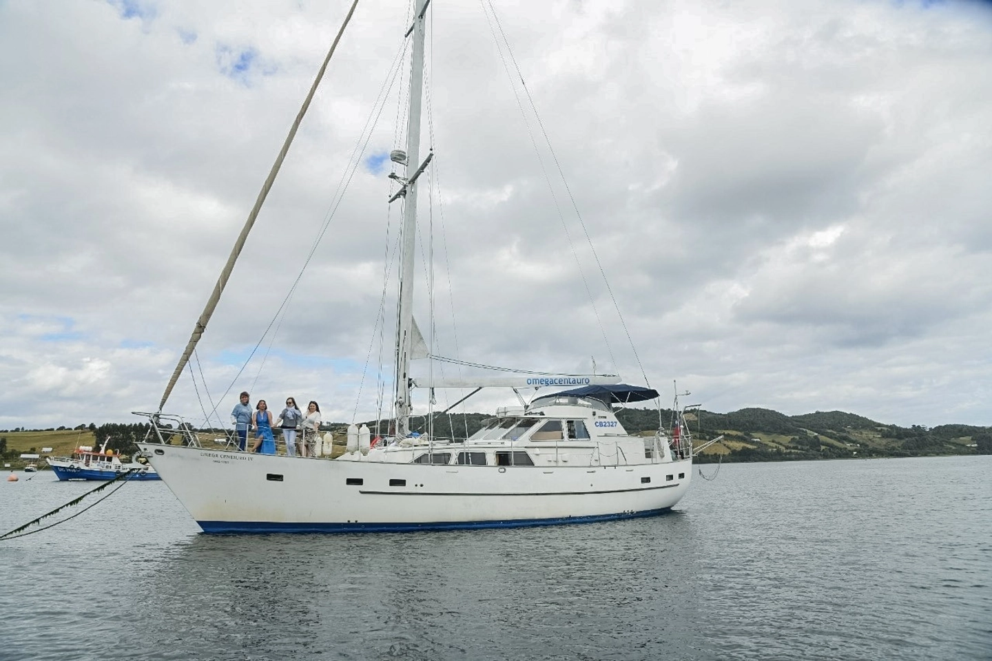 Navegación en Velero por la Patagonia Norte: Aventura 6 Grados a Favor