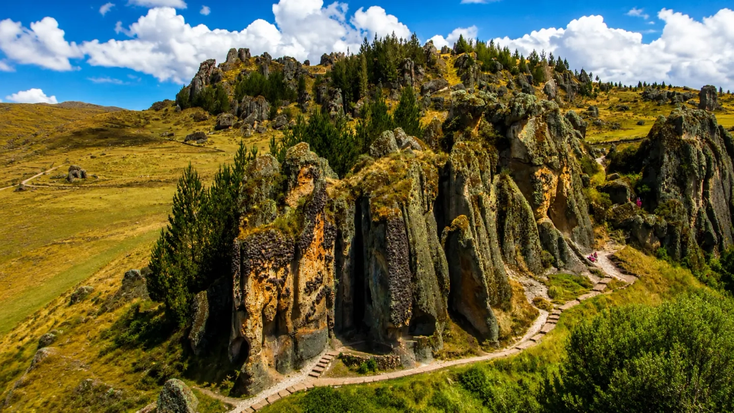 EXCURSIÓN AL BOSQUE DE PIEDRAS DE CUMBEMAYO