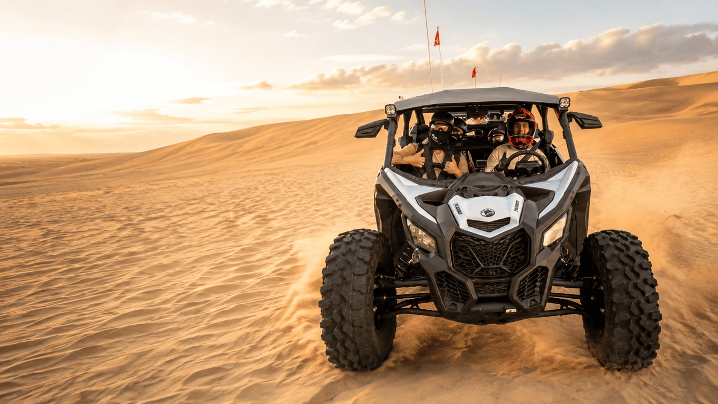 Aventura en UTV 4x4 por las Dunas del Oasis de Huacachina
