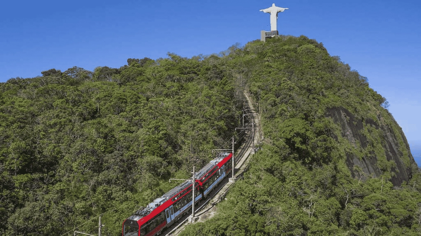 MEDIO DÍA EN RÍO (CRISTO EN TREN)