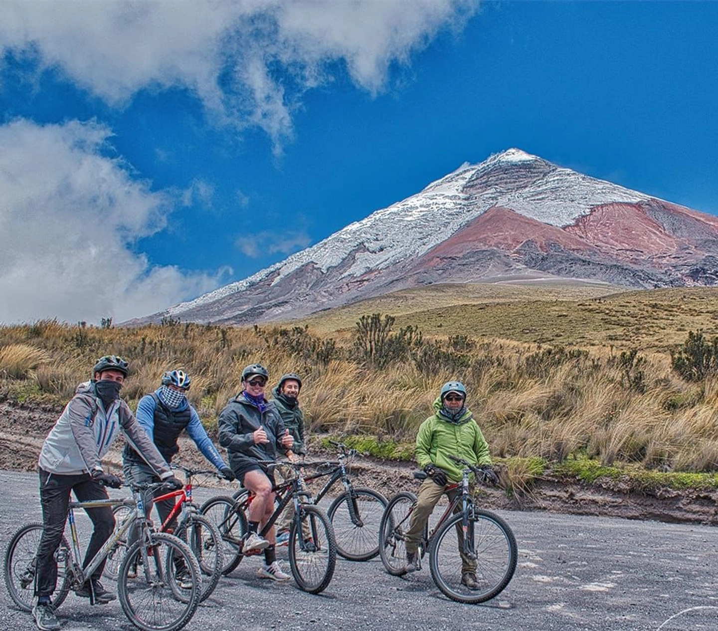 Aventura de Trekking y Bicicleta en el Parque Nacional Cotopaxi desde Quito