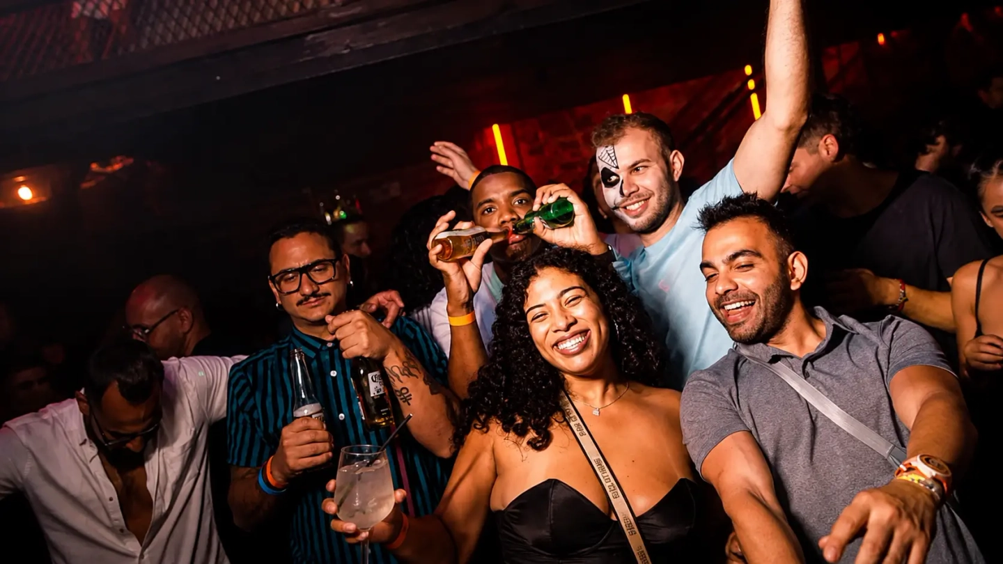 Pub Crawl nocturno por Lapa en Río de Janeiro