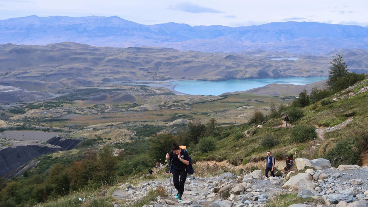 Trekking Base Torres: El Desafío Más Famoso de la Patagonia