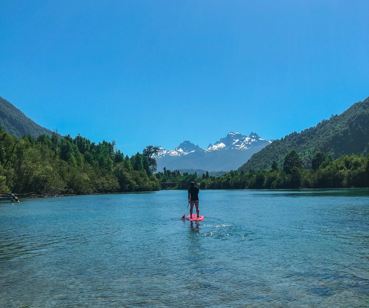 Renta SUP en La Junta: Descubre la Patagonia desde el Agua