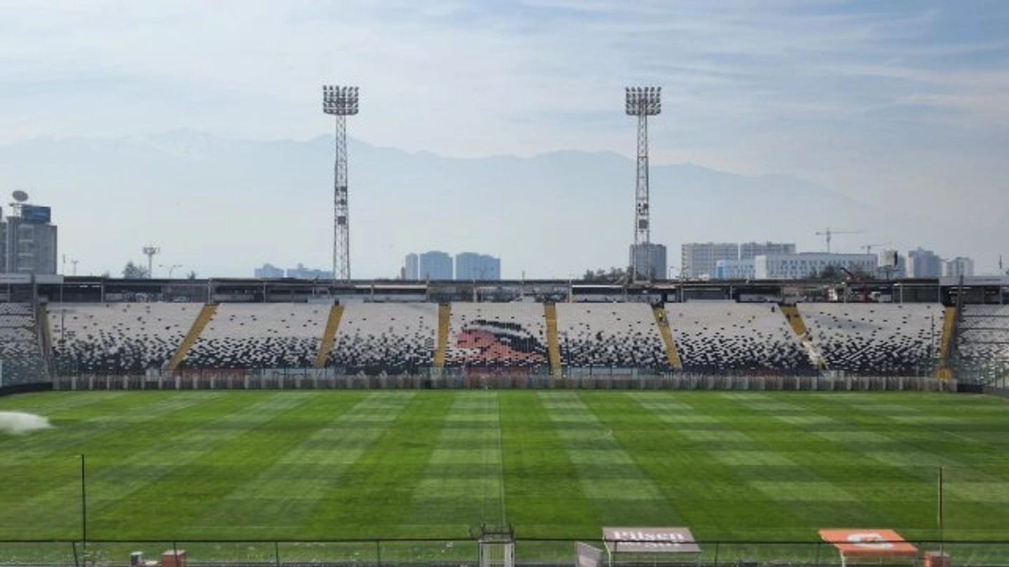 Tour Museo y Estadio Monumental de Colo Colo