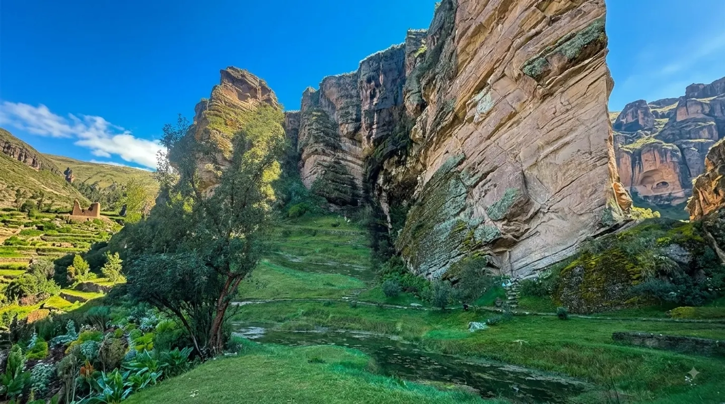 TOUR A LOS FARALLONES DE TECSECOCHA