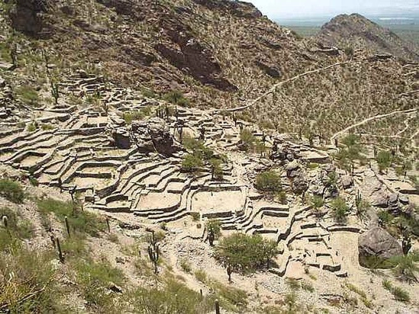 Excursión a la Ciudad Sagrada de Ruinas Quilmes