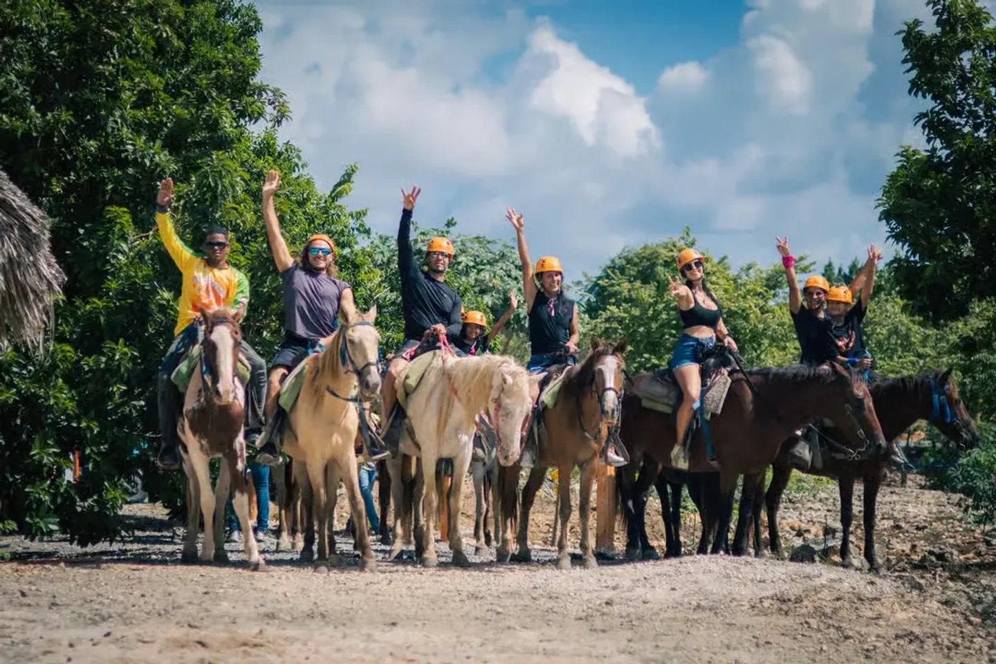 Punta Cana: combo de quad, tirolina o paseo a caballo + baño en cenote
