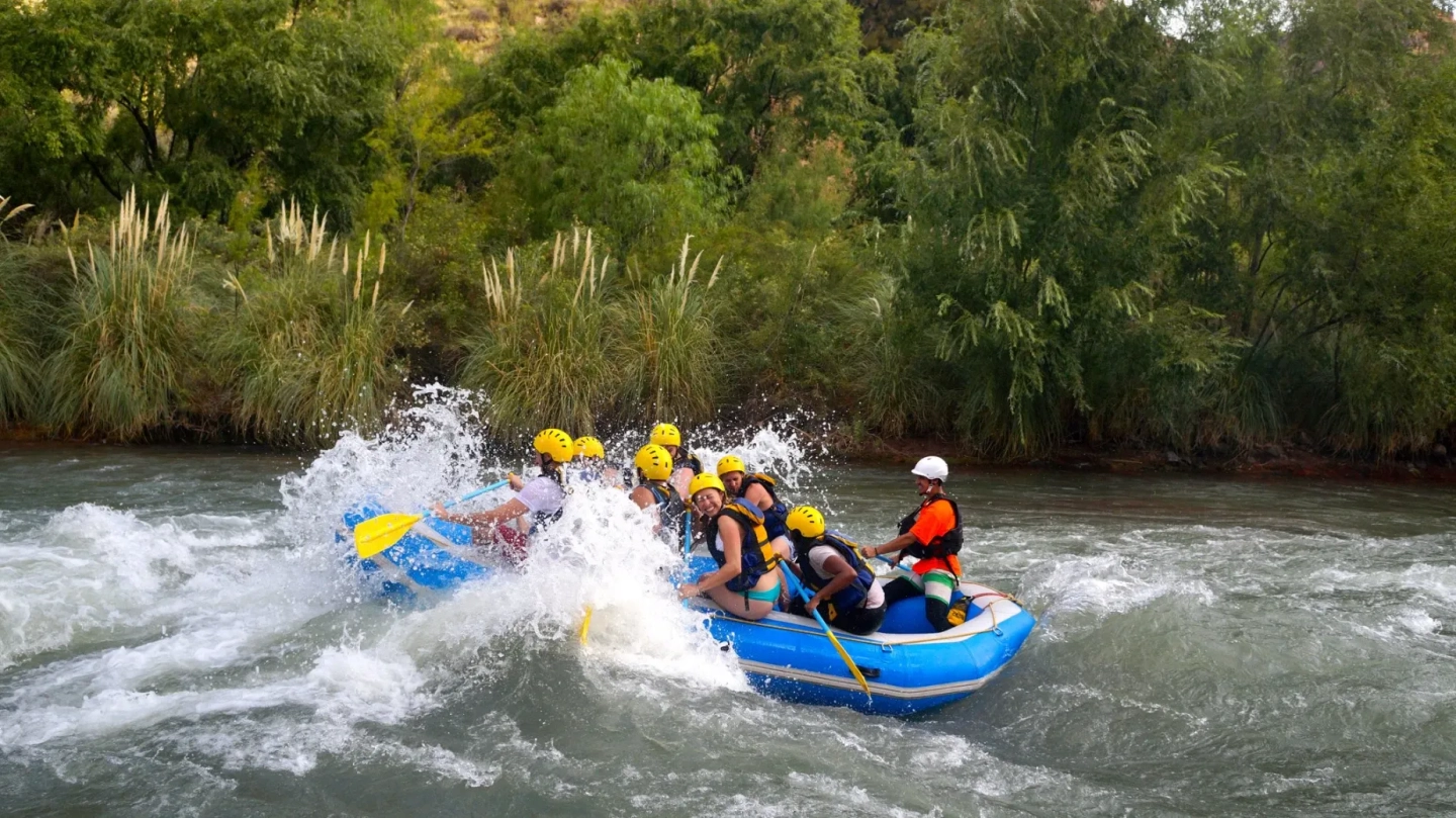 Cañon del Atuel: Excursión + Actividad de Aventura