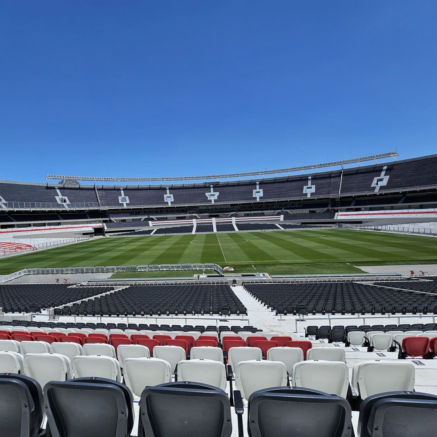 Visita Full al Monumental y Museo River Plate