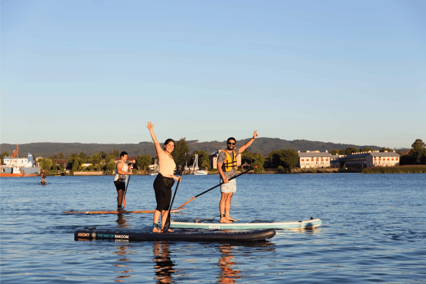 Atardecer en SUP o Kayak: Descubre el Río Calle-Calle en Valdivia
