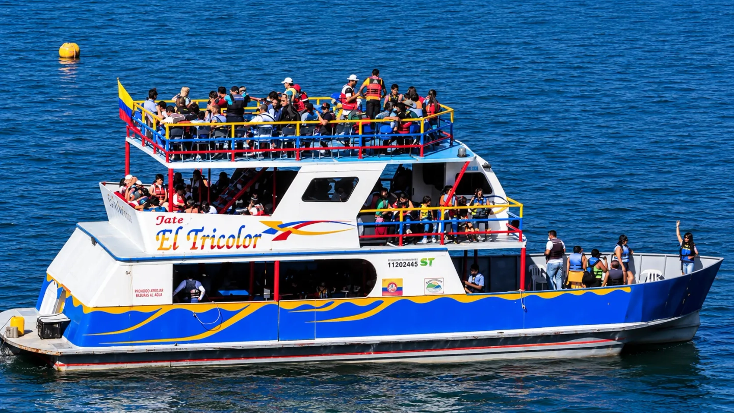 Paseo en Barco Turistico