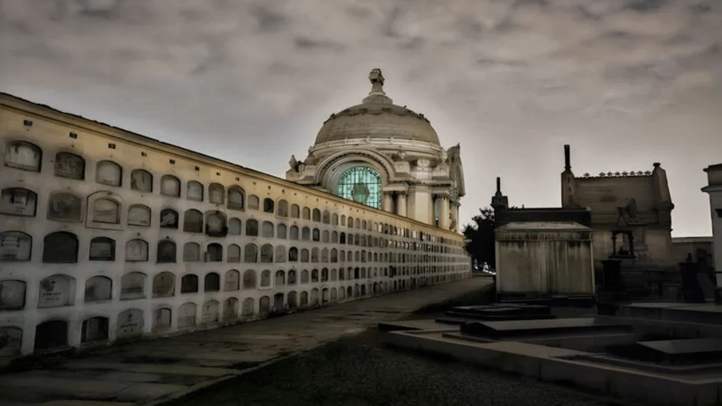 Tour Nocturno Cementerio Presbítero Maestro