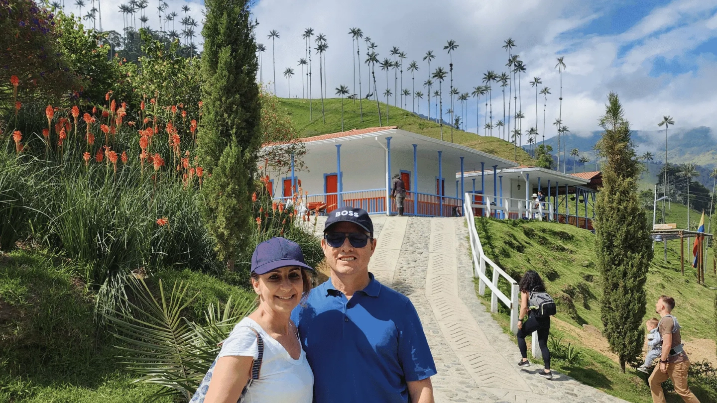 Tour compartido salento y valle de cocora con finca cafetera