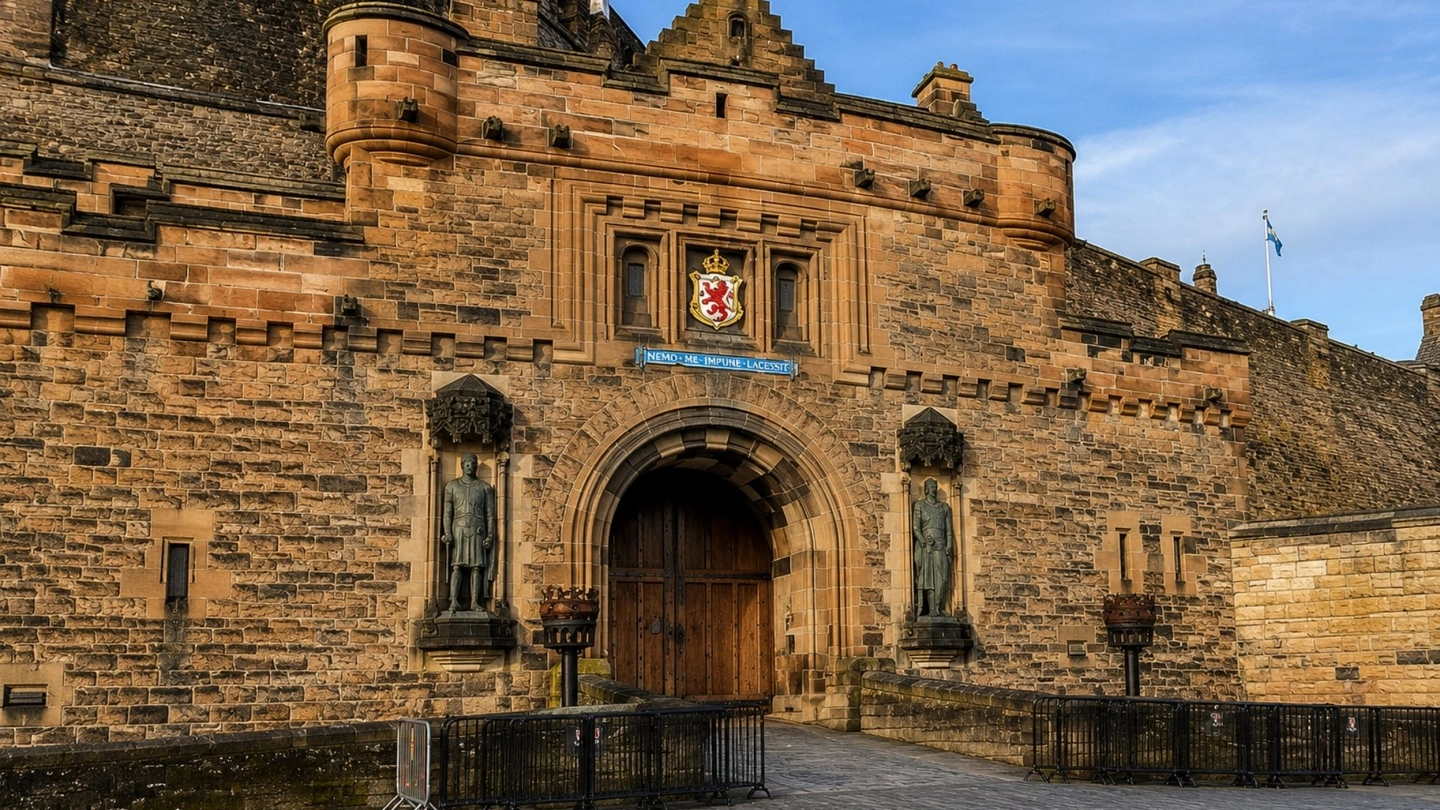 CV-ES Visit to Edinburgh Castle - Spanish Tour Guide
