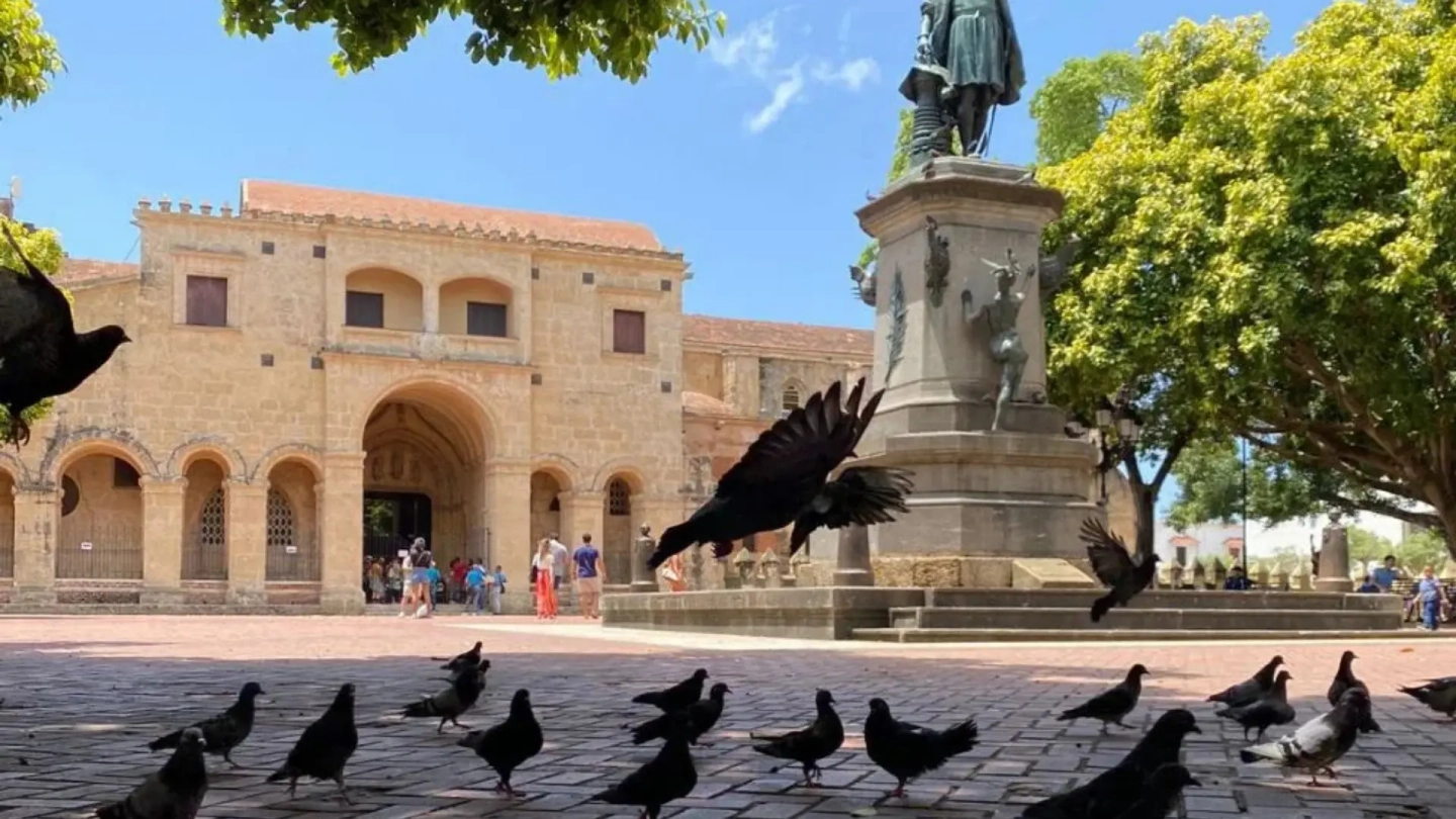 Santo Domingo Historico desde Punta Cana