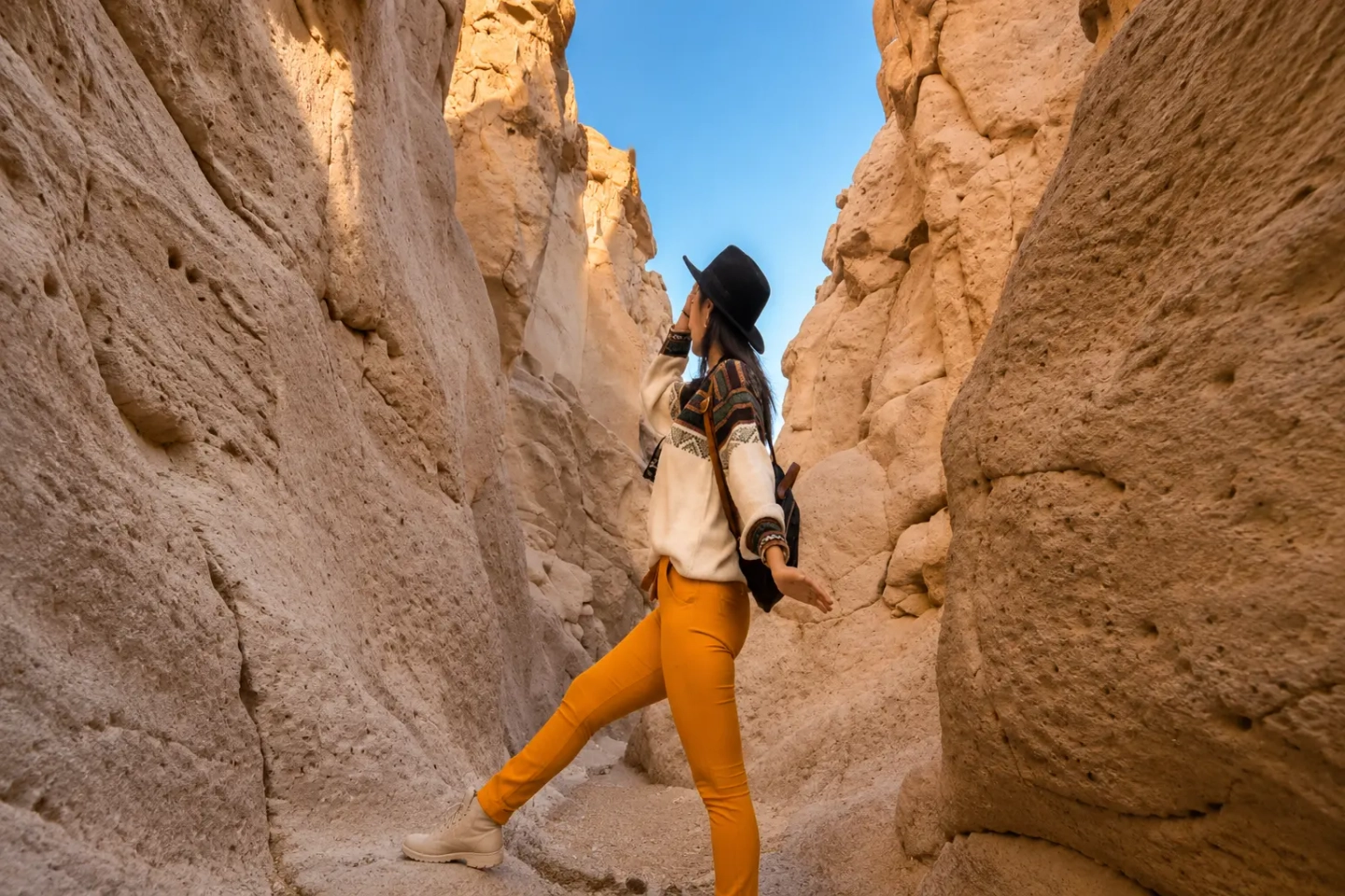 Arequipa: Medio Dia Ruta del Sillar y Cañon Culebrillas + Mirador Yanahuara + Guía Español/Inglés